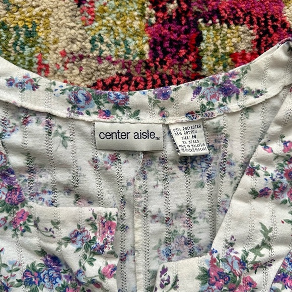 Vintage White & Floral Romper Size Medium - Picture 3 of 5